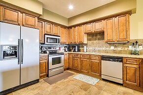 Branson Condo w/ Pool Access & Views, 3 Mi Dtwn!