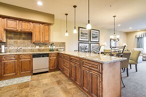 Branson Condo w/ Pool Access & Views, 3 Mi Dtwn!