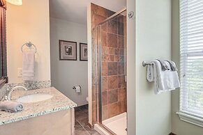 Branson Condo w/ Pool Access & Views, 3 Mi Dtwn!