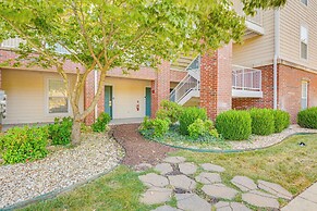 Branson Condo w/ Pool Access & Views, 3 Mi Dtwn!