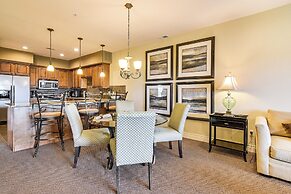 Branson Condo w/ Pool Access & Views, 3 Mi Dtwn!