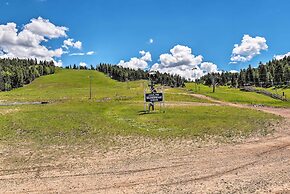 Cabin-style Condo w/ Deck Near Angel Fire Resort