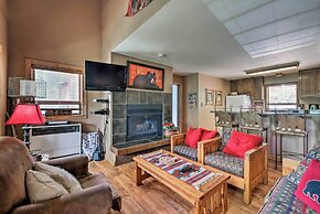 Cabin-style Condo w/ Deck Near Angel Fire Resort