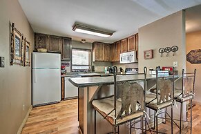 Cabin-style Condo w/ Deck Near Angel Fire Resort