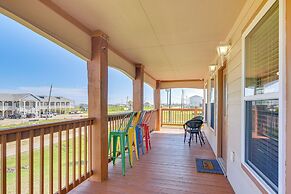 Steps to Surfside Beach: Ada-friendly Home