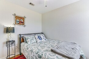 Steps to Surfside Beach: Ada-friendly Home