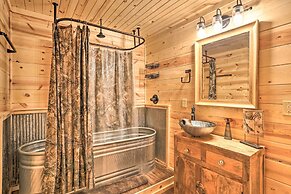 Serene Cabins w/ Decks & 8 Acres on Kiamichi River