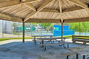 Deck w/ Canal Access: Ocean City Townhome