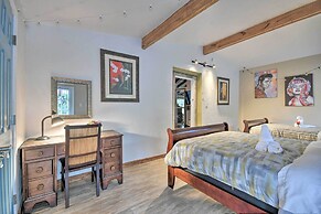 Rustic Chic Home ~1 Mi to Dtwn Hot Springs!