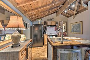 Rustic Chic Home ~1 Mi to Dtwn Hot Springs!