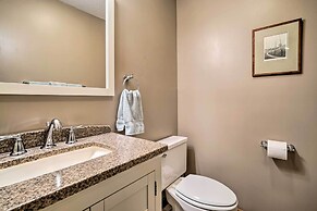 Family-friendly Stratton Gem Close to Slopes!