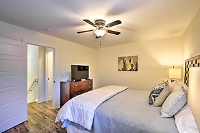 1 Mi to Town: Chalet-style Highlands Retreat