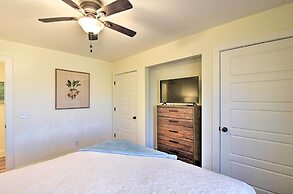 1 Mi to Town: Chalet-style Highlands Retreat