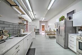 Starkvegas Clubhouse ~ 2 Mi to MSU Campus!