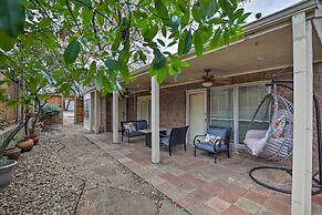 ~ 10 Mi to Downtown: Quiet Dallas Studio