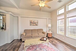 Eufaula Escape w/ Deck - Steps to Lake!