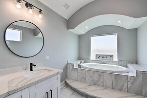 Walk to Beach: Chic Crystal Beach Escape w/ Deck!