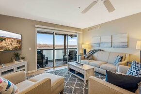 Lake-view Condo w/ Community Pools in Osage Beach!