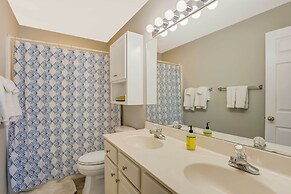 Lake-view Condo w/ Community Pools in Osage Beach!