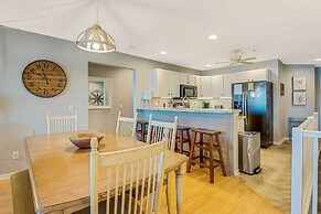 Lake-view Condo w/ Community Pools in Osage Beach!