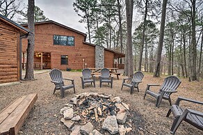 Cabin w/ Hot Tub & Grill - 6 Mi to Broken Bow Lake