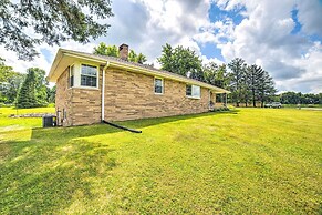 Bloomington Family Home - Private Deck & Yard