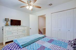 Pet-friendly Bryan Escape ~ 2 Mi to Texas A & M