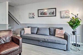 Pet-friendly Bryan Escape ~ 2 Mi to Texas A & M