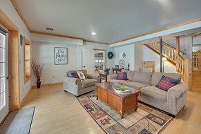 Grand 4,000 Sq Ft House - 11 Miles to Lancaster!