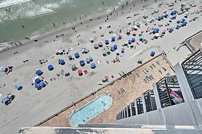 Oceanfront Garden City Beach Condo For Families!