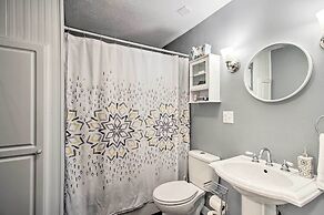 Cozy Getaway: 5 Miles to Duluth & Lake Superior!