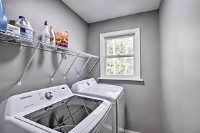 Cozy Getaway: 5 Miles to Duluth & Lake Superior!