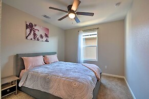 4 Mi to City Center: Family-friendly Retreat!