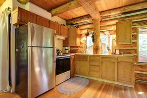 Cozy Easton Cabin w/ Wenatchee Nat'l Forest Views!