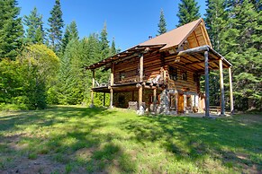 Cozy Easton Cabin w/ Wenatchee Nat'l Forest Views!