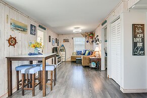 1 Mi to Surfside Beach: Bbq-ready Home in Freeport