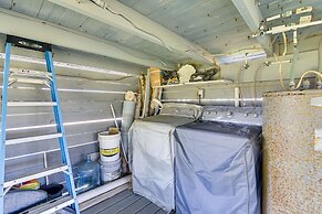 1 Mi to Surfside Beach: Bbq-ready Home in Freeport