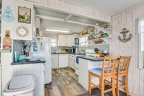 1 Mi to Surfside Beach: Bbq-ready Home in Freeport