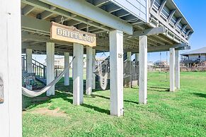 1 Mi to Surfside Beach: Bbq-ready Home in Freeport