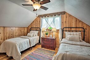 Farmhouse in Country Setting Near Gravity Hill