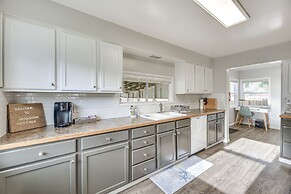 Pet-friendly Hoquiam Cottage w/ River Access!