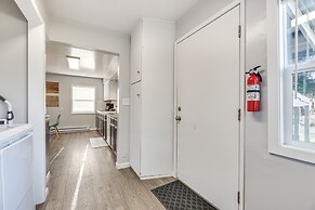 Pet-friendly Hoquiam Cottage w/ River Access!