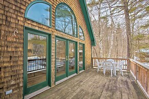 Cozy White Mtn Hideaway ~ 4 Mi to Hiking & Skiing!