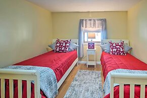 Cozy White Mtn Hideaway ~ 4 Mi to Hiking & Skiing!