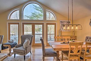 Cozy White Mtn Hideaway ~ 4 Mi to Hiking & Skiing!