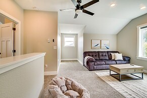 Charming Florence Home w/ Fire Pit & River Views!