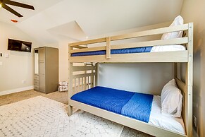 Charming Florence Home w/ Fire Pit & River Views!