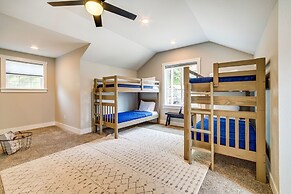 Charming Florence Home w/ Fire Pit & River Views!