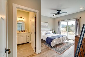 Charming Florence Home w/ Fire Pit & River Views!