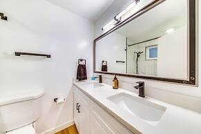 Classic Woodinville Wine Country Escape!